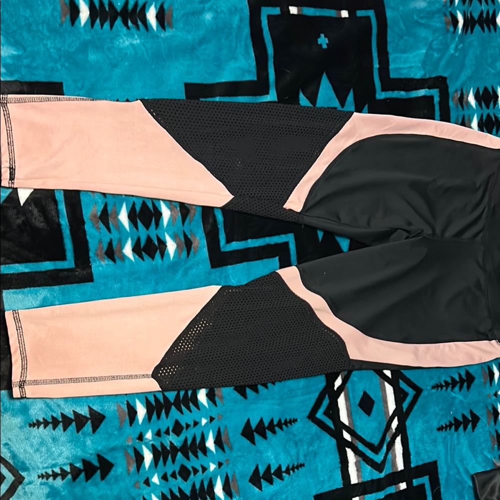 Daisy Fuentes Black and Pink Pants